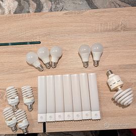 Stock 18 Lampadine LED e Risp. Energ. (E27 e 2G11)