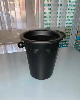 Sputacchiera nera (Spittoon)