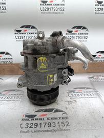 Compressore climatizzatore con giunto elettromagn