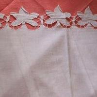 Tenda ricamo ad intaglio