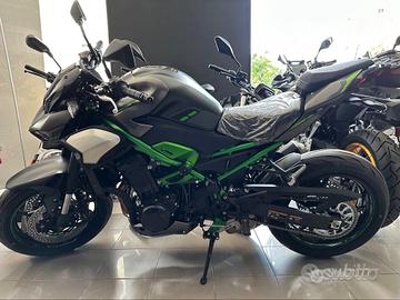 Kawasaki Z 900 KW 70 2025 PRONTA CONSEGNA