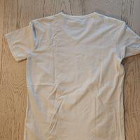 T shirt guess