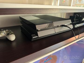 Ps4 + controller e 4 giochi