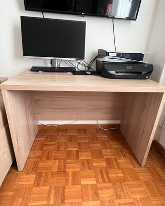 Scrivania moderna compatta