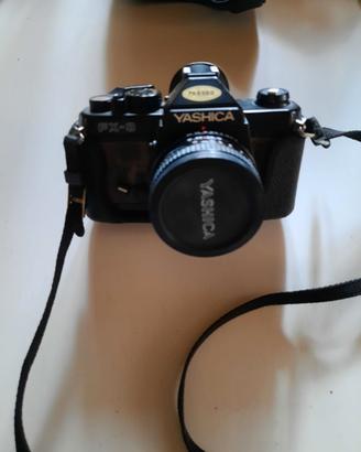 Fotocamera reflex analogica Yashica FX-3