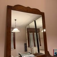Specchio con cornice in legno massello