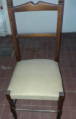 Sedia legno classica imbottita