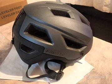 Nuovissimo, Casco con visiera Mountain bike. Tg M