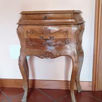 comodino stile barocco