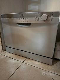 Mini Lavastoviglie Indesit h 44 x p51 x l 55