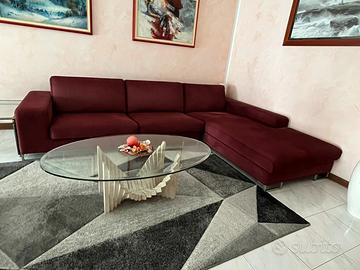 Divano con penisola e tappeto
