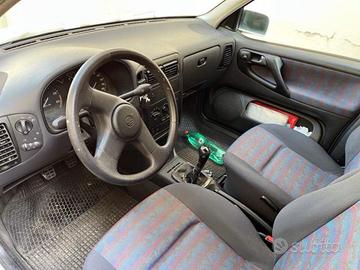 VOLKSWAGEN POLO 1400 benzina  del 1997