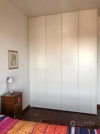 Armadio camera in legno massello bianco