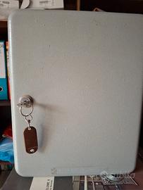 Armadietto portachiavi da parete in acciaio vernic