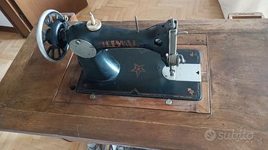Macchina da cucire vintage METWAR con mobiletto a