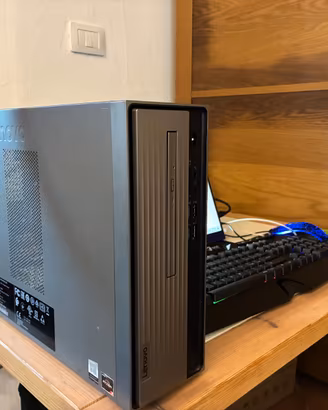 Lenovo IdeaCentre 3 Ryzen 3 8GB SSD 256GB