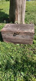 baule vintage  in  legno 