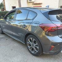 Ford Focus ST line 