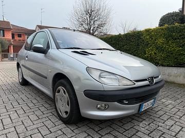 Peugeot 206 1.1 3p. XR