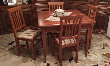 Tavolo da salotto allungabile + 4 sedie