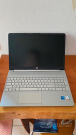 HP Laptop 16 pollici