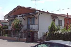 Villa di 186 m² con più di 5 locali e box auto dop