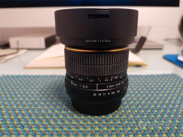 Samyang 8mm f/3.5 Fish-eye x Canon