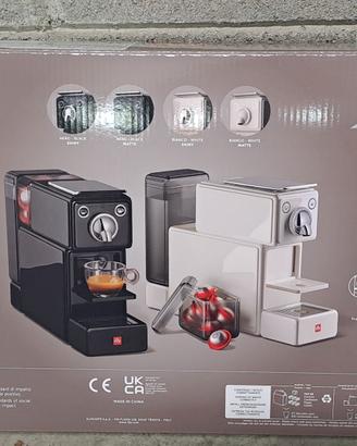 Macchina Caffè Illy X3 X-CAPS - Nuova Sigillata