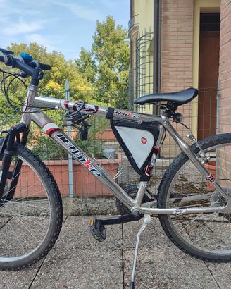 mountain bike 26