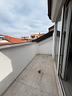 loano-si-propone-bilocale-con-doppio-terrazzino