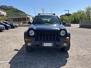 Jeep Cherokee 2.5 140 cv
