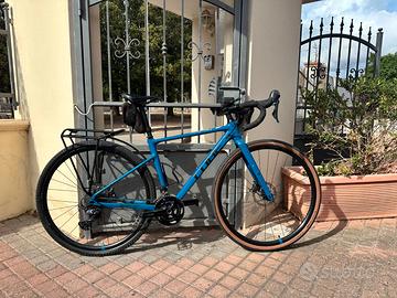 Gravel bike