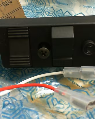 COMMUTATORE LUCI VESPA PIAGGIO 215871