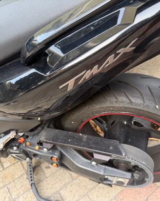 T-Max allestimento Malossi