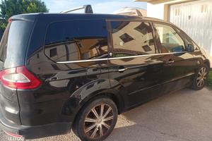 Ford Galaxy 7 posti 1.9 Ghia 