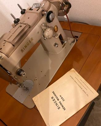 Macchina da cucire Singer Vintage 319M anni 50