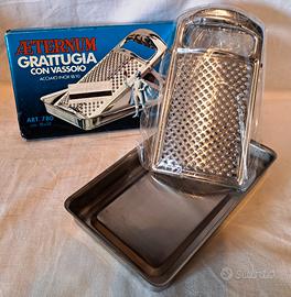 AETERNUM – Grattugia con Vassoio Raccoglitore inox