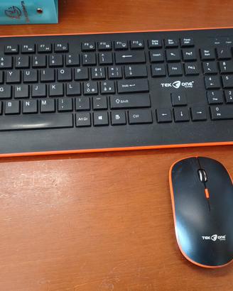 Tastiera e mouse wireless TekOne