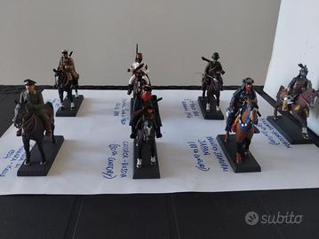 Soldatini cavalieri di piombo da collezione 