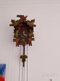 Orologio a cucù tradizionale Foresta Nera 