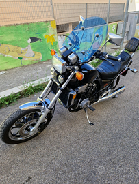 Honda VF Custom Magna 1100 ASI