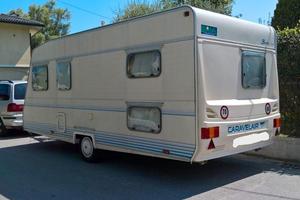 Roulotte Caravelair Brasilia Luxe 485 – 5 posti le