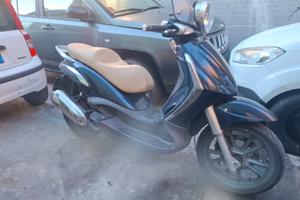 Piaggio Beverly 250