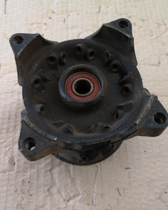 Mozzo ant. Honda Dominetor 650