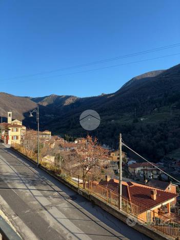 2 LOCALI A ADRARA SAN ROCCO