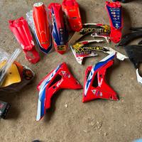 Plastiche e accessori honda ktm etc