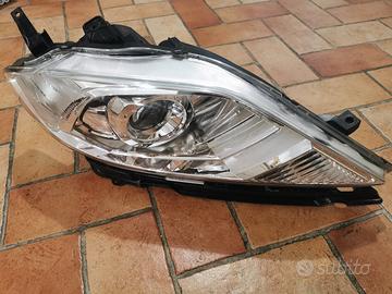 Fanale anteriore destro Honda FRV 