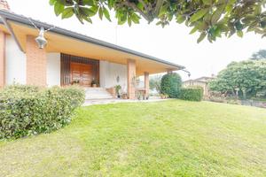 SUSEGANA Ricercata villa singola C510