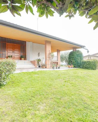 SUSEGANA Ricercata villa singola C510