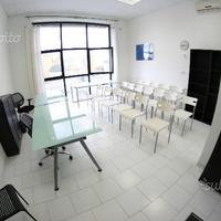 Locale con sala riunioni panoramica Napoli